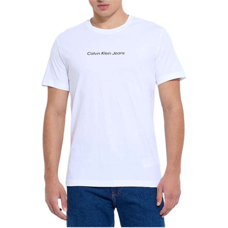 Calvin Klein Pánské bílé tričko s krátkým rukávem a kulatým výstřihem, volný střih, s potiskem loga dopisem J30J324646-YAF