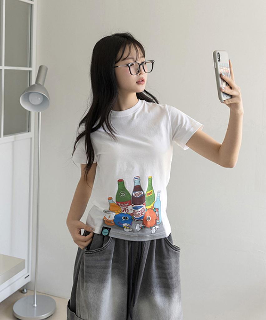 Ejeuaiwon Soda Pop Slim Fit Short Sleeve T-Shirt