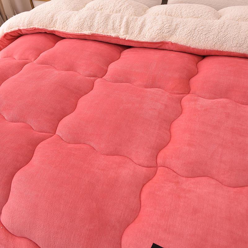 Plush Velvet Lambswool Blanket - Thickened Snowflake Quilt for Winter and Spring