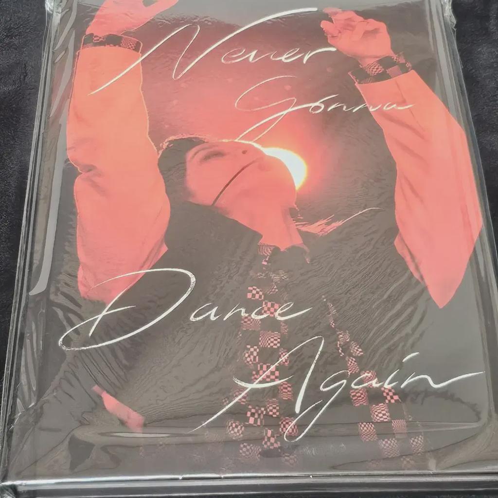 SHINee Taemin Ngda Beyondrive Photo Storybook Photobook Photocard Included