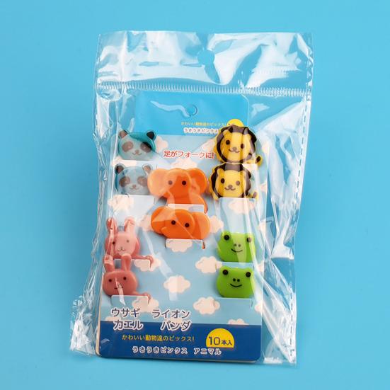 10Pcs Cartoon Animal Fruit Forks Cake Dessert Food Picks Lions Giraffe Elephants Animal Toothpicks Creative Food Presentation Tools for Kids