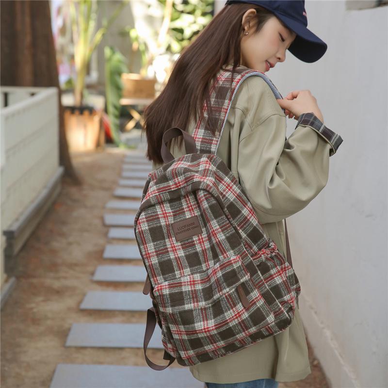 Zaino Chic in Lana da Donna – Design a Quadri con Texture Morbida e Look Vintage, Perfetto per la Scuola e l'Uso Quotidiano