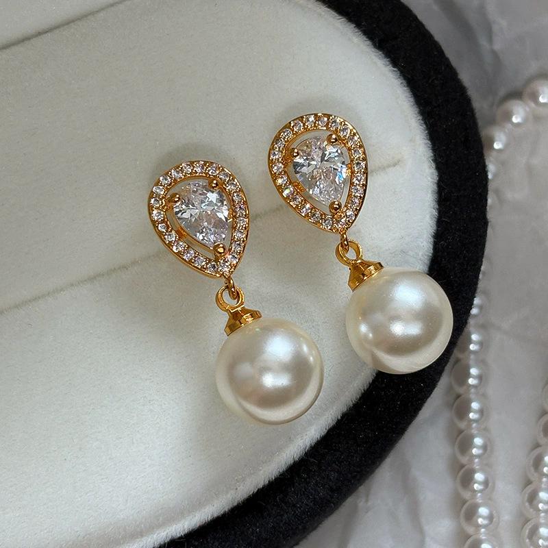 Zhao Lusi Xu Yan same style pearl earrings women s sterling silver needle A zircon high-grade water drop stud earrings