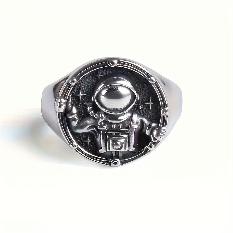 Astronaut Ring Fashionable and Simple