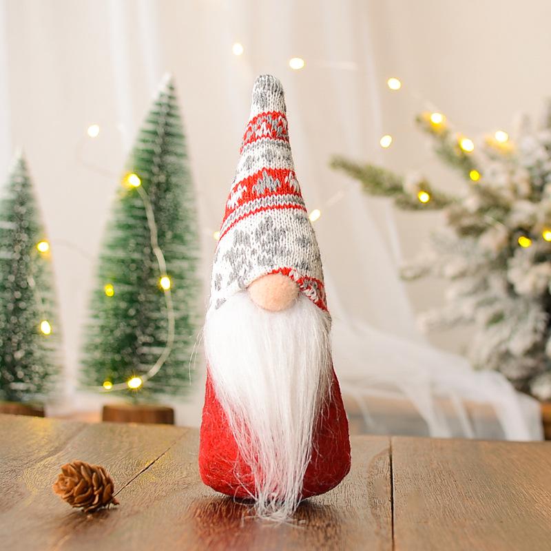 Kreativní pletená čepice s vločkou vánoční ozdoba trpaslíka