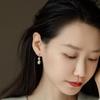 Puces d'oreilles en perles naturelles, boucles d'oreilles sans lobe pour femmes, boucles d'oreilles baroques, boucles d'oreilles en forme de spirale anti-moustiques, boucles d'oreilles haut de gamme de luxe léger, tendance rétro