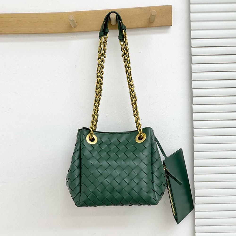 2026 Cross-border high-end metal chain woven parachute bag underarm shoulder crossbody large capacity retro bag women