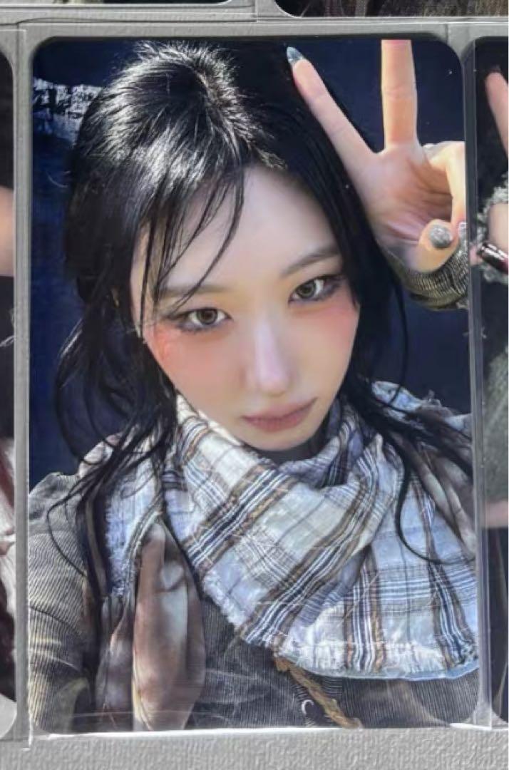 

[USED] ITZY Chaeryeong GWBG MusicPlant Pre-order Bonus Trading Card