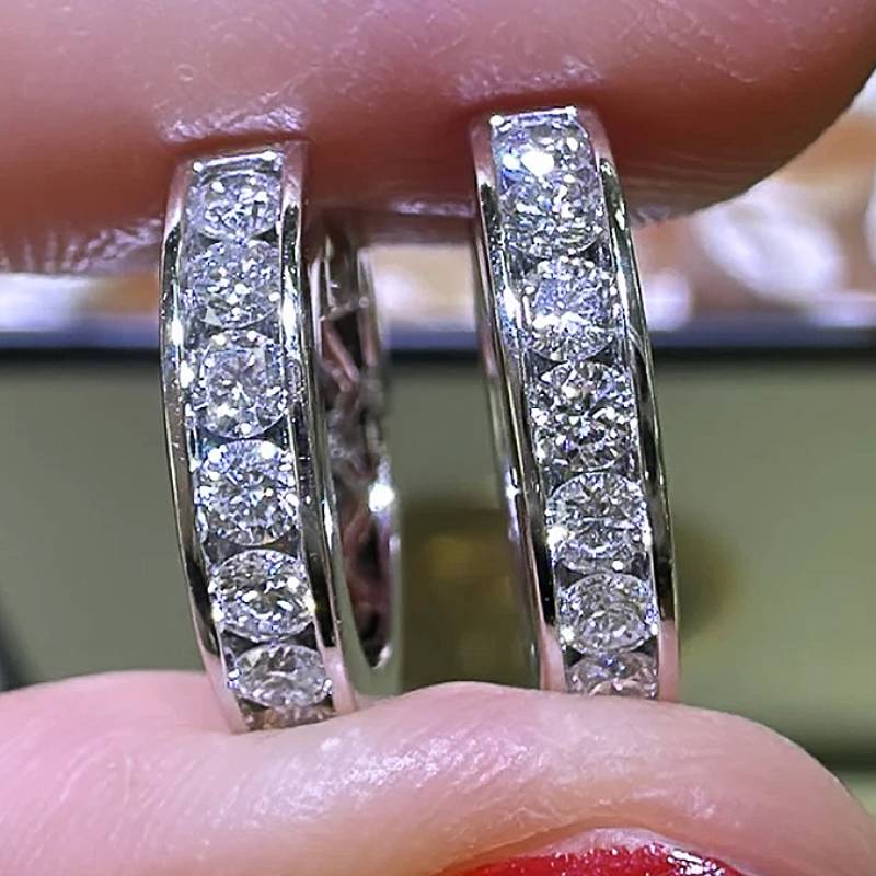 

Huitan Versatile Circle Inlaid Sparkling Round CZ Women Hoop Earrings for Party Daily Fashion Accessories Classic Lady Zircon