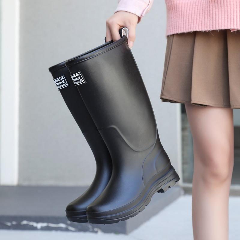 Women's tall tube fashion trend rain shoes waterproof and non-slip work rubber shoes water shoes kitchen velvet rain boots water