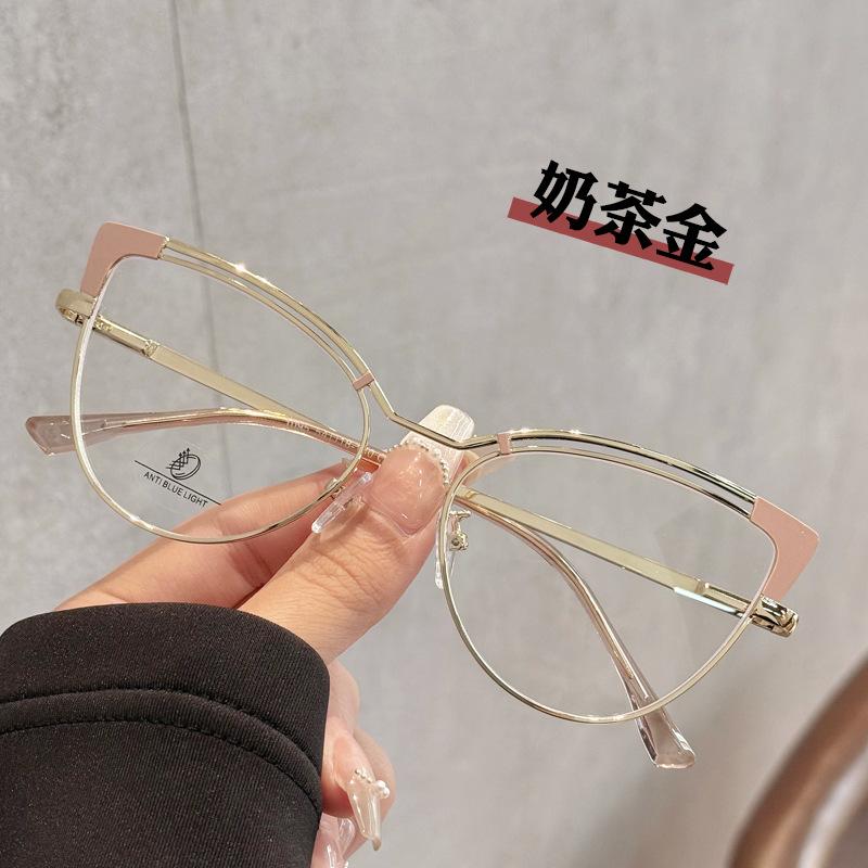 New Fashion Cat Eye Glasses Women Trendy Blue Light Blocking Decorative Frames Stylish Eyewear