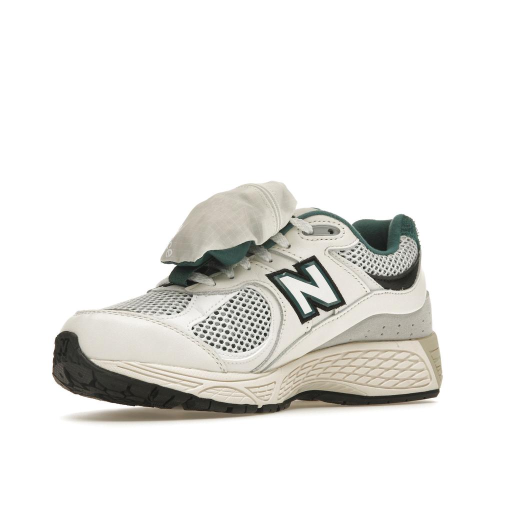 New Balance 2002R Pouch - Vintage Teal Unisex Sneakers White Sea-Salt M2002RVD