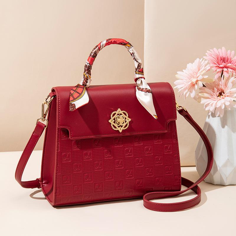 2023 New Chinese Style Embroidered Handbag, Luxurious and Elegant Kelly Bag, Mother-in-law Bag, Birthday Gift