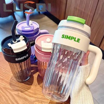 LUSQI 920ml Große Kapazität Plastikwasserflasche Modische Autotasse Mit Griff & Strohhalm Zwei Trinkmöglichkeiten
