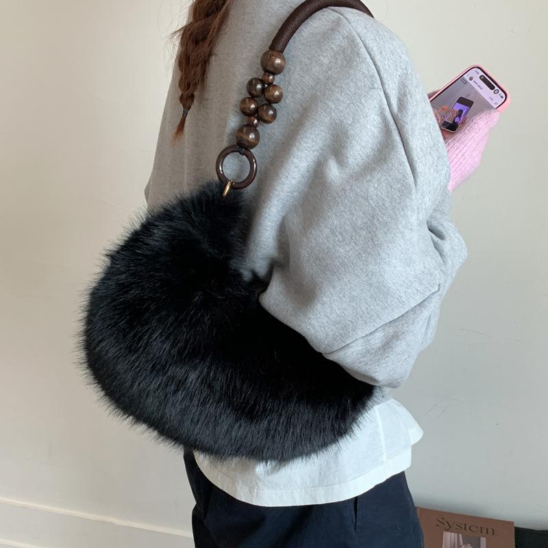 Hairy Hand Carry Small Bag Women's 2025 New Trendy Fashion Commuter Underarm Cloud Bag Autumn and Winter Versatile Shoulder Bag