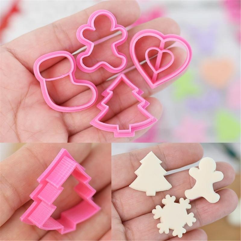 22 PCS Christmas Cookie Cutters Biscuit Cutter Multi Shapes Cookie Moulds PP Material Biscuit Mold Baking Accessories
