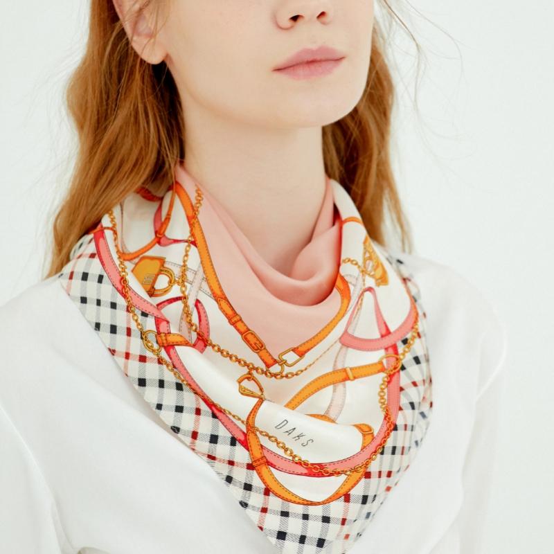 Daks Pink Chain Pattern Square Silk Scarf Dcsc6e142p2
