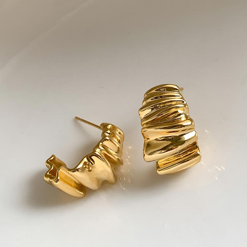 

Vintage Water Ripple Pattern Earrings, Irregular Wave Folded Earrings, Fashionable Glossy Geometric Women s Jewelry Earrings. золотистий