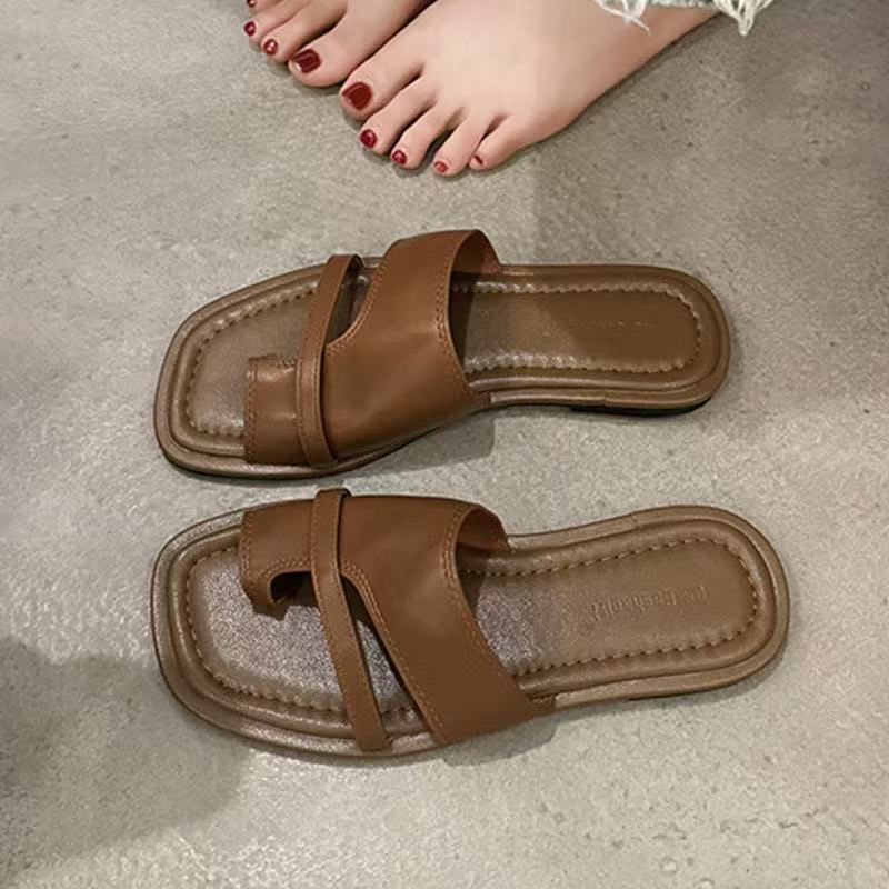 Design Sense Niche Flat Roman Shoes Cool Slippers Women's Shoes Summer Wear Beach Shoes Toe Slippers Women's