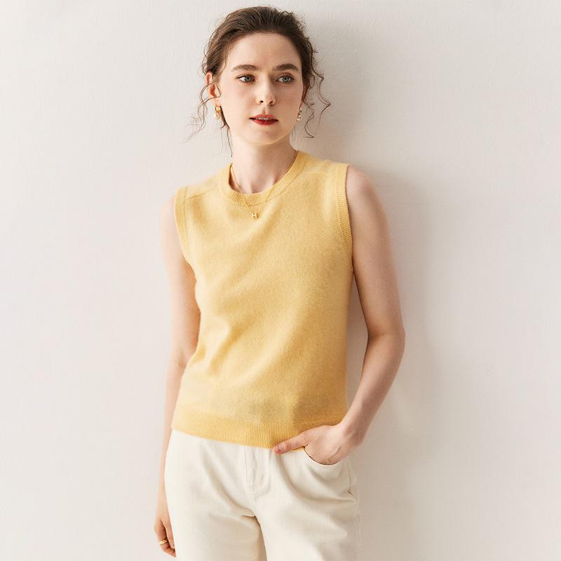 2025 Autumn/Winter Women's Cashmere Knit Vest: Soft, Skin-Friendly, Warm Tank Top for Versatile Layering