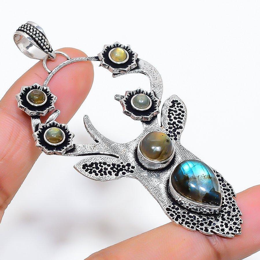 

Labradorite Gemstone Handmade Ethnic Jewelry Pendant 3.07 VR-3894