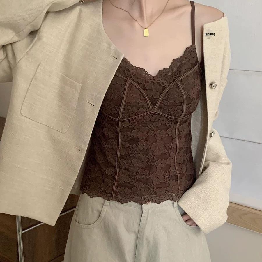 Gebürstetes warmes V-Ausschnitt-Camisole aus französischer Spitze mit Brustpolstern für Herbst & Winter