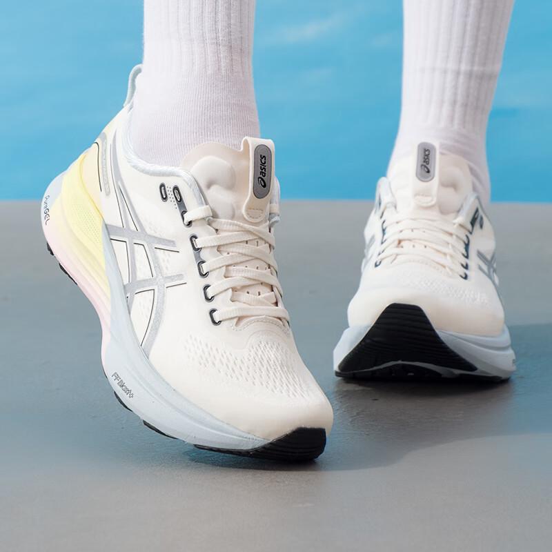 Asics Women s GEL-KAYANO 32 Running Shoes M