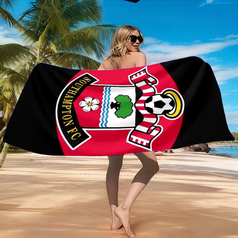 FC-Wappen-Design aufgedrucktes Mikrofaser-Strandtuch, Weich und saugfähig, Schnell trocknend, Ideal für Sommerreisen, Strand-Essential, Schwimmbad