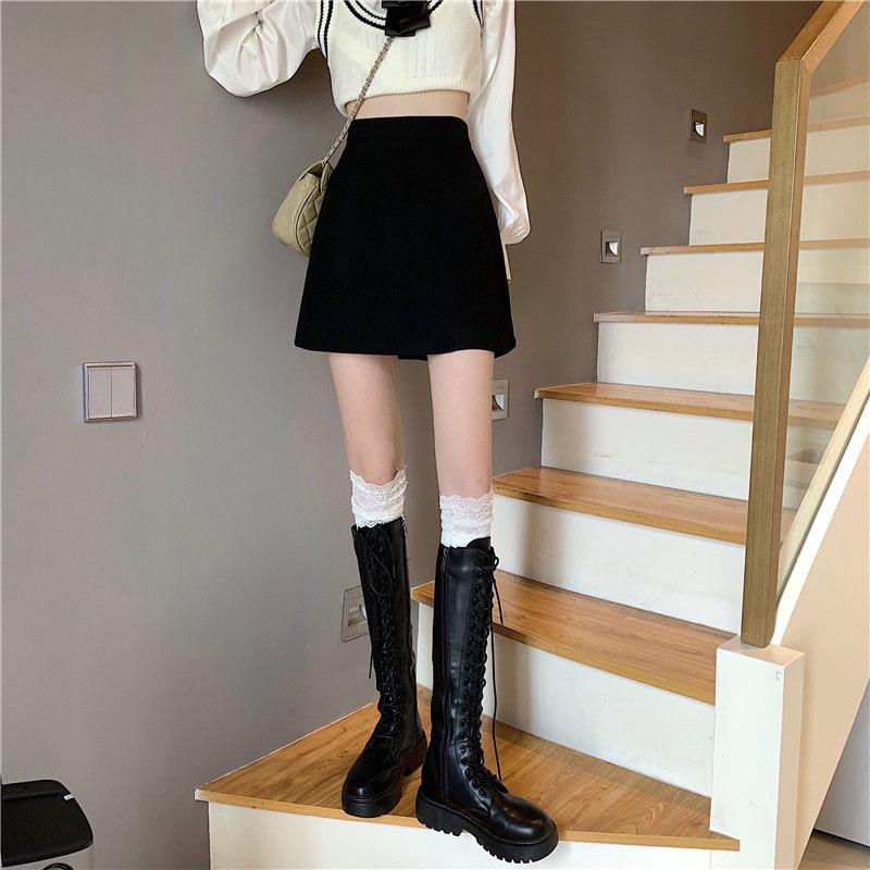 

Women s Black High-Waisted Bodycon Mini Skirt - A-Line Fashion Slimming Skirt for Plus Sizes, Middle Eastern Design. 2XL