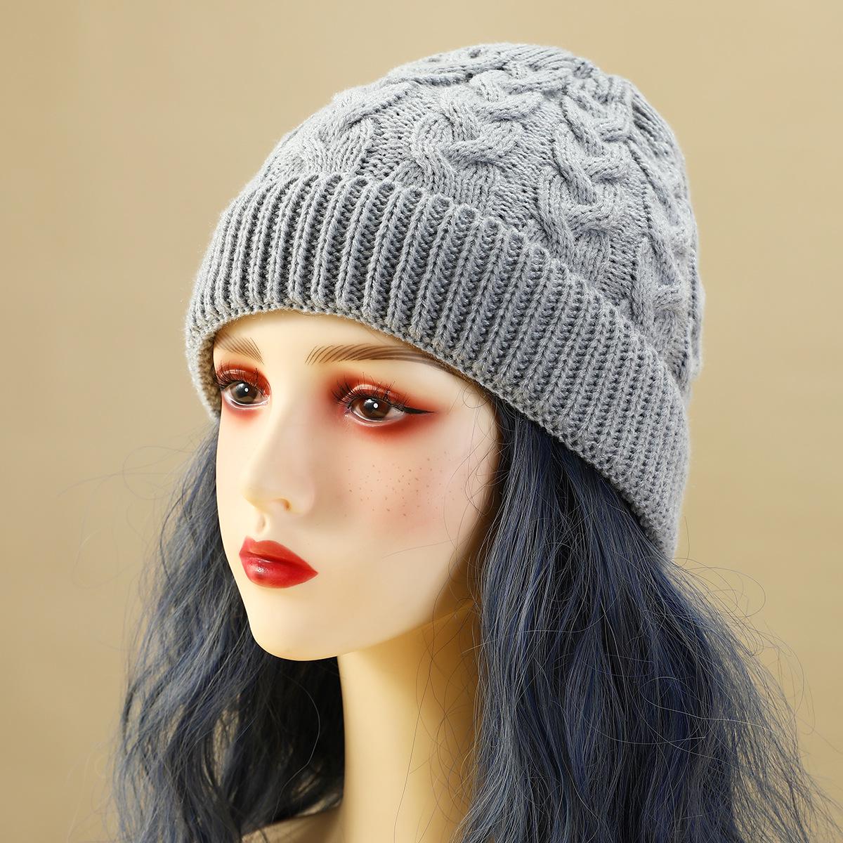 Unisex Wool Cross-Stitch Cable Knit Hat – Warm Pullover or Pointed Style for Couples One Size светло-серый