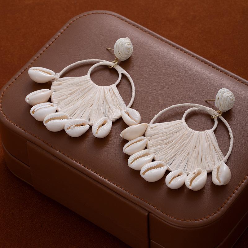 Lafite Woven Sun Flower Shell Earrings Women Exaggerated Beautiful Stud Earrings Seaside Vacation Style Unique Earrings