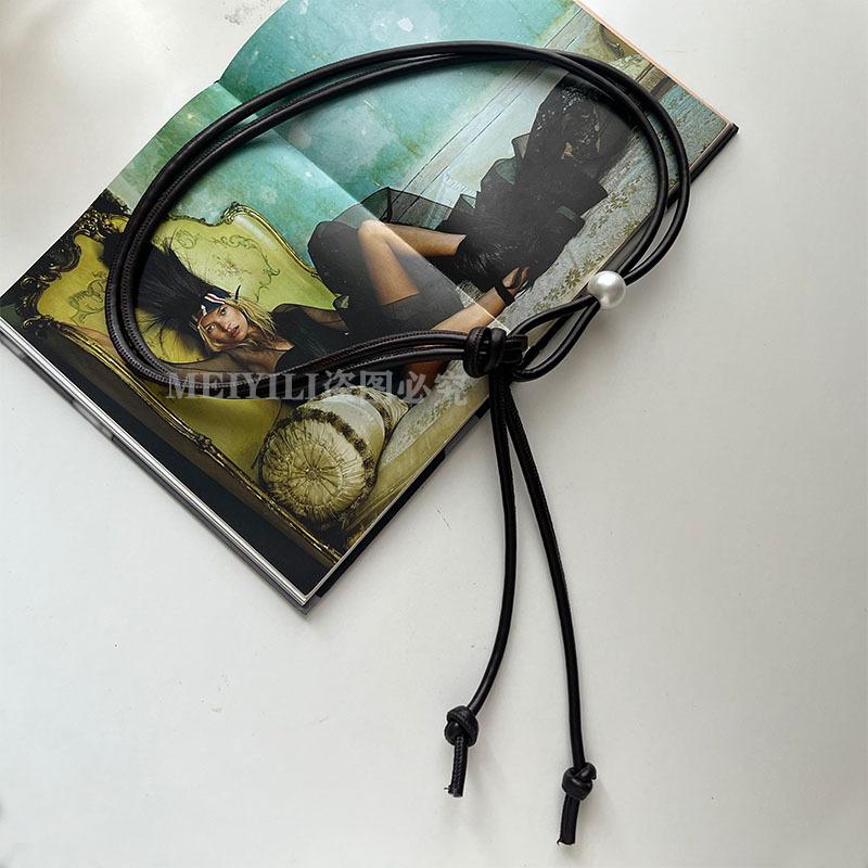 

Летний Высококачественный Жемчужный Тонкий Пояс с Цепочкой на Талию для Юбки Женские Завязанные Аксессуары Простой и Непористый Тренд темно-коричневого