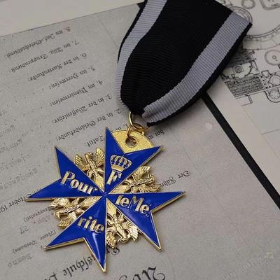 Explosive Blue Marx Medal German Cross Badge Metal Brooch Brooch Pendant Medallion