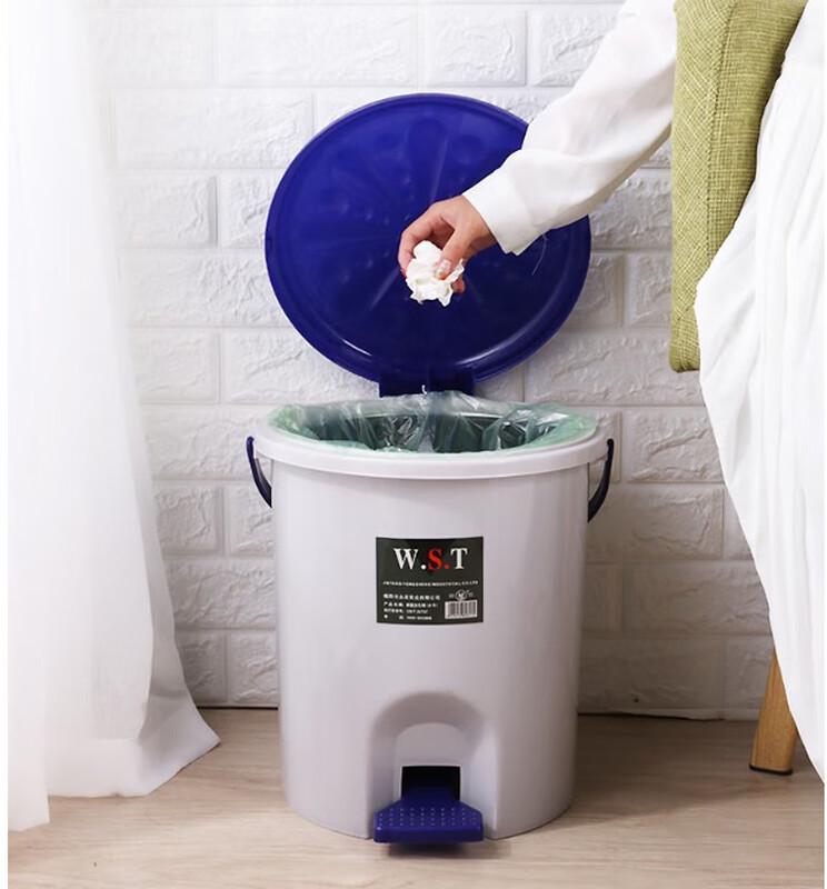 

Мусорное ведро с ножной педалью Boelter