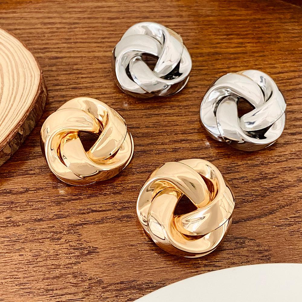 European-American Fashion Geometric Retro Twist Personality Alloy Earrings