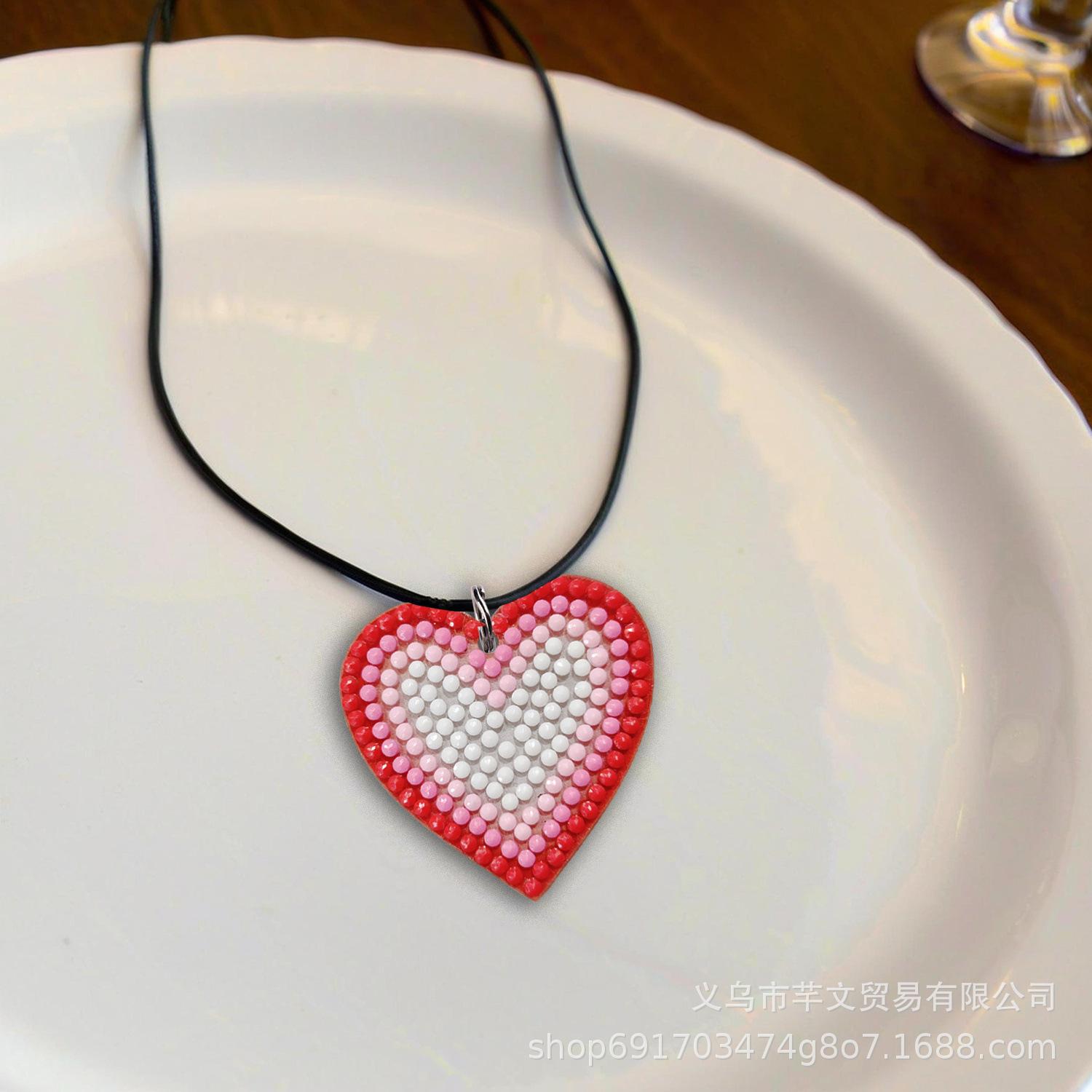 New Full Diamond Diy Diamond Painting Love Pendant Leather Rope Necklace Girls Handmade Chain Neck Chain Pendant Dysk202 necklace double-sided love