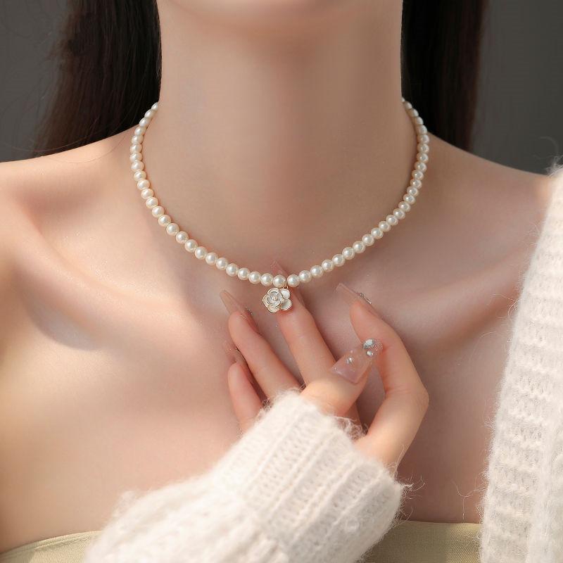 Glass Pearl Dripping Oil Mountain Tea Flower Pendant Necklace for Women - Floral Pearl Collar Chain