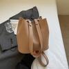 Large Capacity Commuter Bag Women's New Handbag Messenger Bag