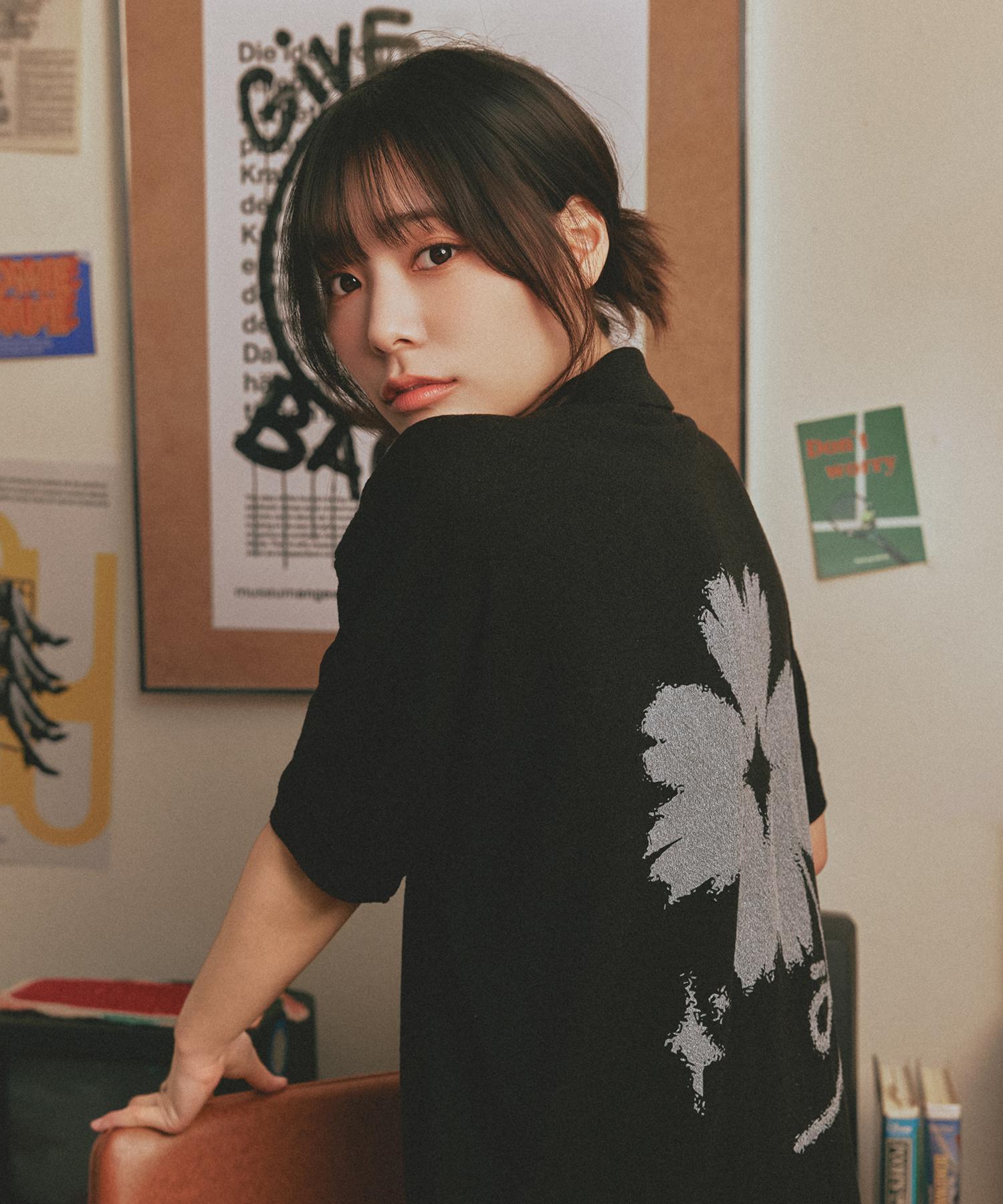Nitied [Nitied Xqwer Demonstration] Cool Summer Open Collar Clover Knit Black M