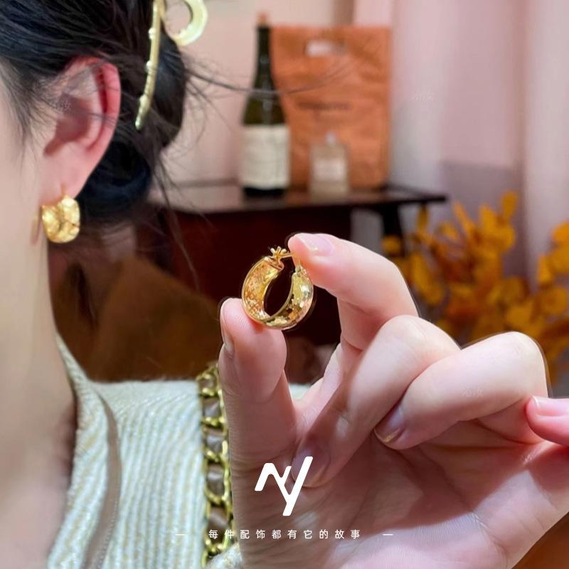 Xiaohongshu's same style crushed ice 9999 24K real gold earrings, earrings for women, fashionable versatile ear jewelry gift
