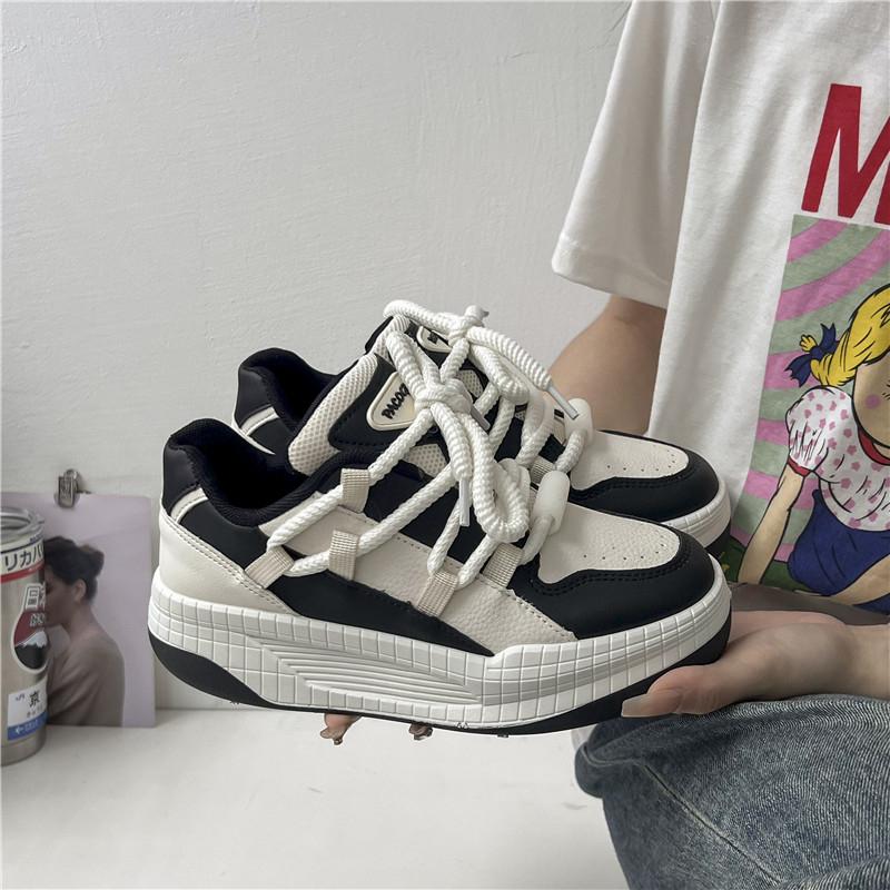 

2024 new fashion casual sports women s shoes mesh surface breathable retro do old dirty shoes thick soles increase daddy shoes 46 чорний