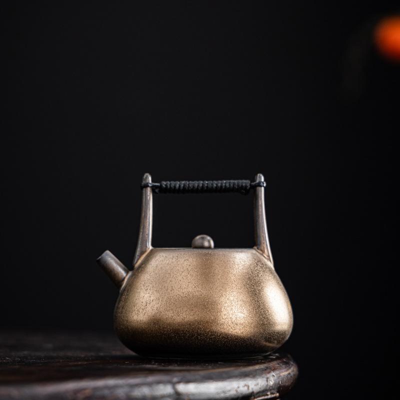 Yishi Zisha Eggplant Teapot Vermilion Clay Kung Fu Teapot Ball Hole Filter Handmade Chinese Brewing Teapot Home Tea Room Decor