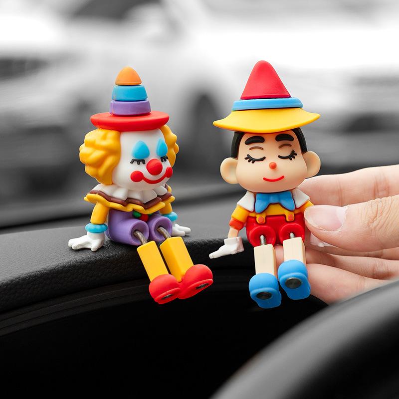 Cartoon Clown Shaking Feet Figure Car Ornaments Auto Interior Decorations Big Hero Toys Ornament Interior Dashboard Accessories