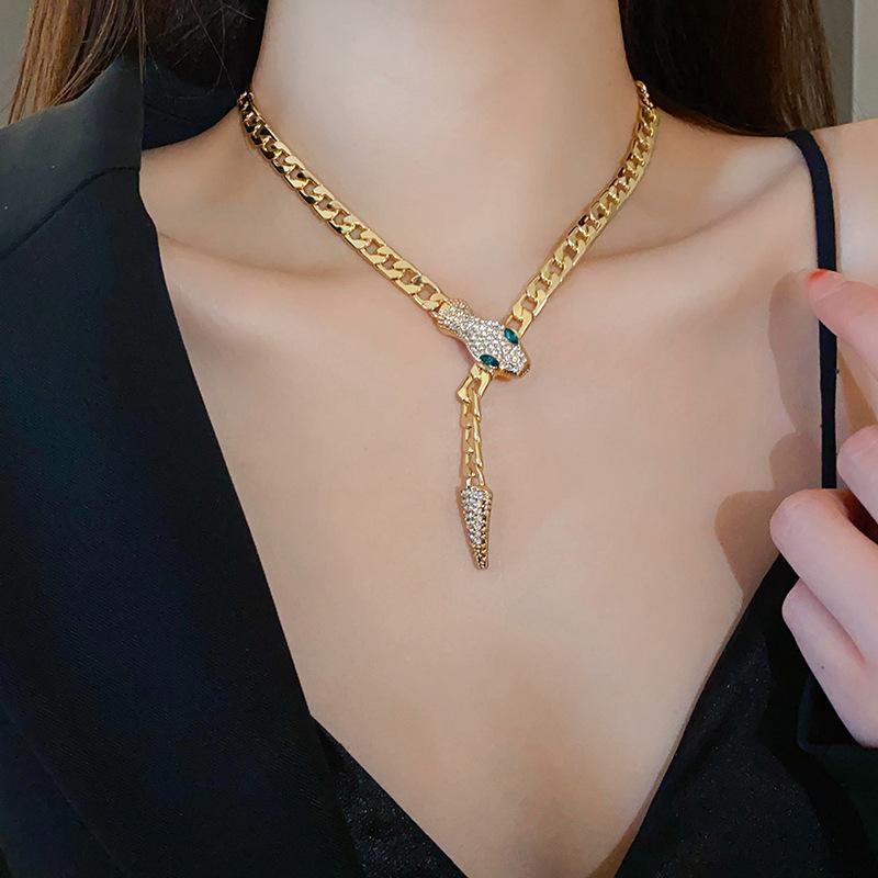 Rhinestone Snake Shaped Necklace for Women Chain Choker Jewelry Gift
