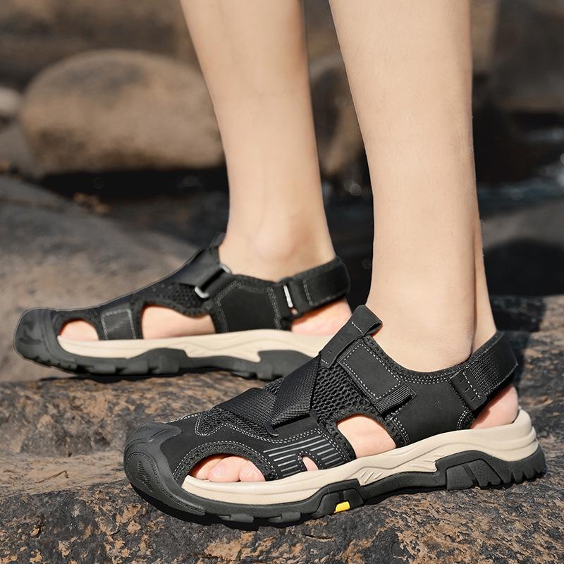 Herren Trendy Leder Geschlossene Zehenpartie Outdoor Sandalen: 2024 Sommer Atmungsaktive Strandschuhe