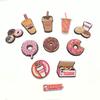 Charms Croc Cibo Carino - Ciambella e Tè al Latte - Decorazioni Morbide in Gomma per Scarpe - Set da 11 Pezzi