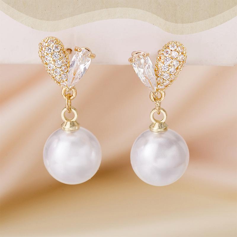 Temperament Gentle Versatile Splicing Love Pearl Earrings Fashion Sweet Niche Design Earrings Earrings Earrings
