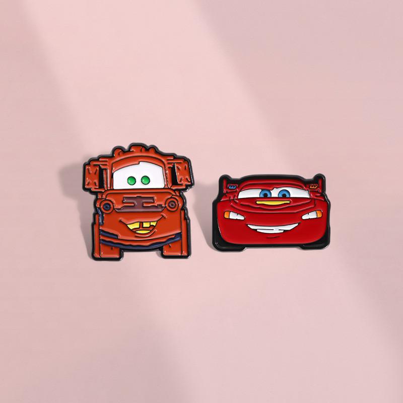 Cartoon Eyecatching Alloy Brooch Ideal For Winter Fashion And Accessories Unique