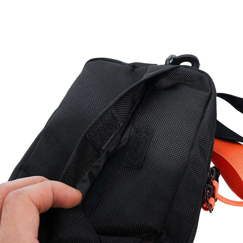 Herrväska Enkelaxel Liten Fyrkantig Väska Nylon Ultralätt Vattenavvisande Casual Mobiltelefon Liten Ryggsäck Crossbody-väska