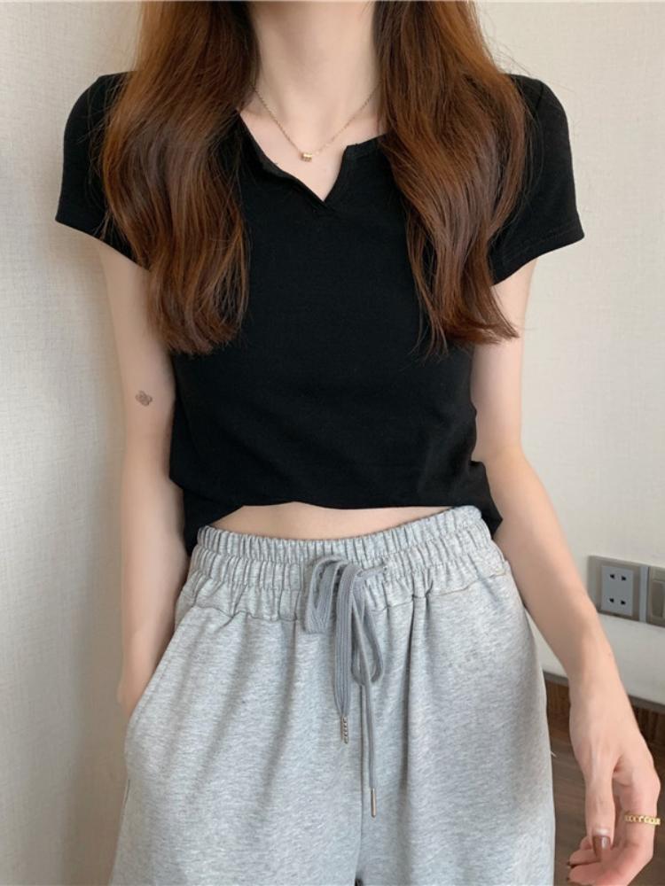 

Новый модный топ на бретельках с v-образным вырезом, однотонные укороченные топы, женские майки, летняя футболка, повседневная женская футболка, универсальная футболка с коротким рукавом M чёрный